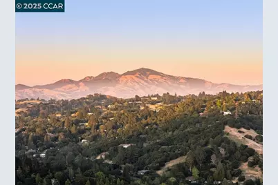 128 Oak Rd, Orinda, CA 94563 - Photo 25