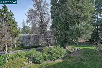 1641 Canyonwood Ct #3, Walnut Creek, CA 94595 - Photo 13