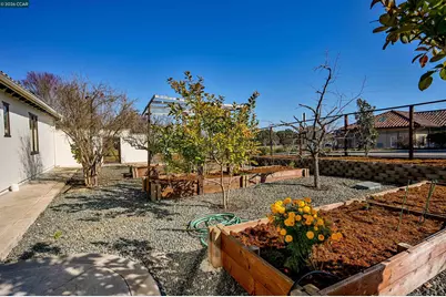6010 Kolb Ranch Dr, Pleasanton, CA 94588 - Photo 47