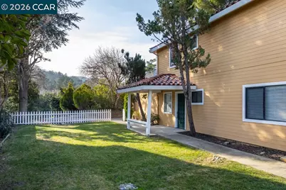 2542 Mockingbird Hill Rd, Walnut Creek, CA 94597 - Photo 33