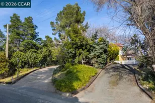 2542 Mockingbird Hill Rd, Walnut Creek, CA 94597 - Photo 37