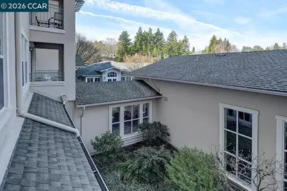 1860 Tice Creek Dr #1226, Walnut Creek, CA 94595 - Photo 11