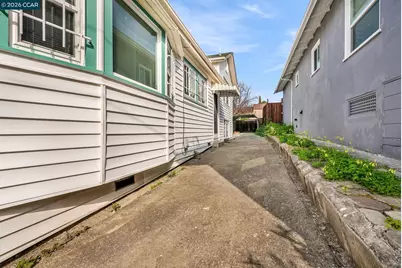 2628 Logan St, Oakland, CA 94601 - Photo 31