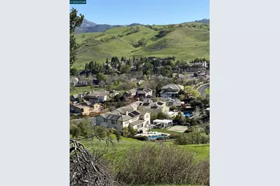 2490 Tassajara Ln, Danville, CA 94526 - Photo 5