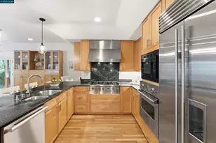 82 Sleepy Hollow Ln, Orinda, CA 94563 - Photo 13