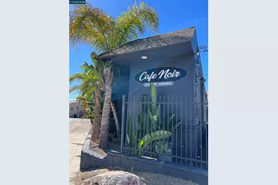 2818 Macarthur Blvd, Oakland, CA 94602 - Photo 1
