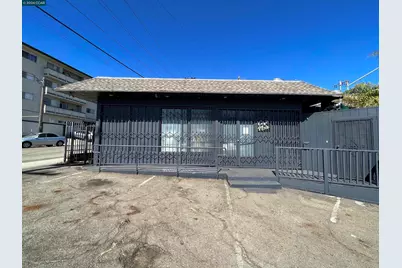 2818 Macarthur Blvd, Oakland, CA 94602 - Photo 1