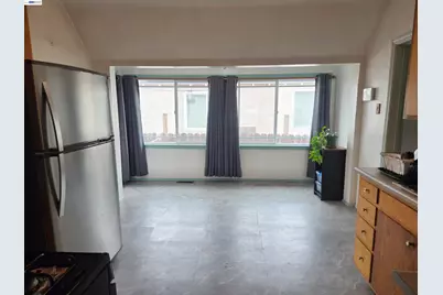 1243 62nd Ave, Oakland, CA 94621 - Photo 7