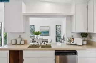 39 St Stephens Dr, Orinda, CA 94563 - Photo 13