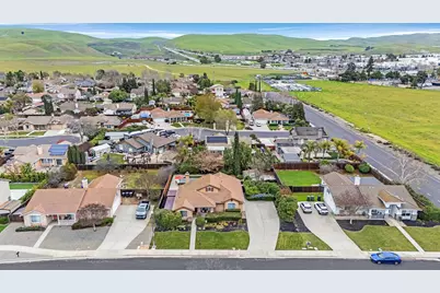 1127 Meadow Drive, Livermore, CA 94551 - Photo 41