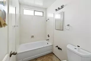 118 Maine Ave, Richmond, CA 94804 - Photo 17