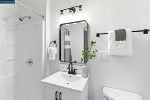 2142 Grant St, Concord, CA 94520 - Photo 25