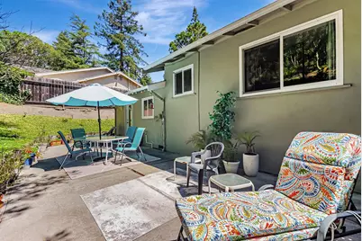 2050 Donald Dr, Moraga, CA 94556 - Photo 13