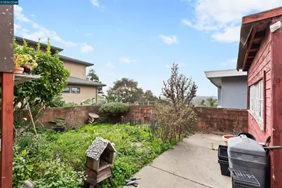 5988 Monterey Ave, Richmond, CA 94805 - Photo 21
