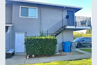 110 Del Rio Ct #4, Vacaville, CA 95687 - Photo 5