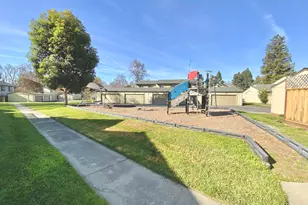 1135 Pandolfi Pl, San Jose, CA 95131 - Photo 25