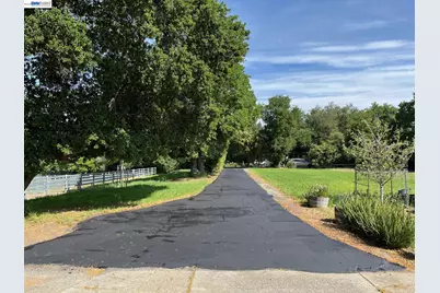 401 Pine Creek Road, Walnut Creek, CA 94598 - Photo 3