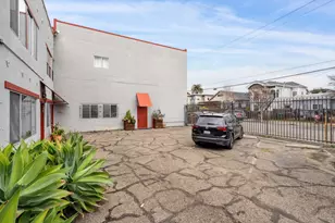 958 28th St, Oakland, CA 94608 - Photo 59