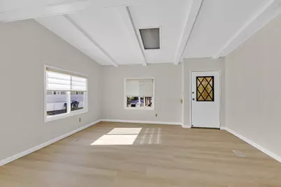 1075 Space Park Way #52, Mountain View, CA 94043 - Photo 15