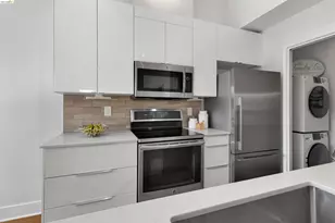 22 Schooner Ct, Richmond, CA 94804 - Photo 13