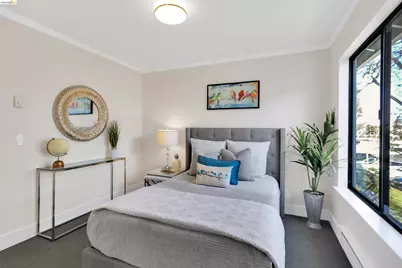 22 Schooner Ct, Richmond, CA 94804 - Photo 19