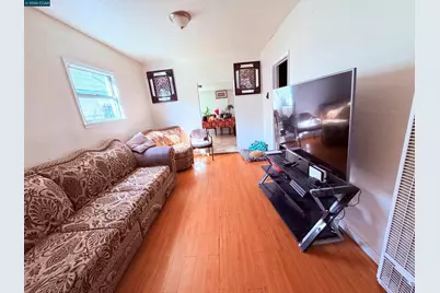 2625 75th Ave, Oakland, CA 94605 - Photo 3