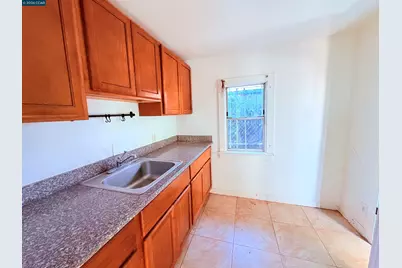 2625 75th Ave, Oakland, CA 94605 - Photo 23