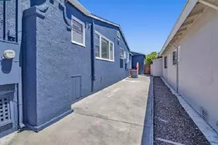 2468 Maxwell Ave, Oakland, CA 94601 - Photo 3