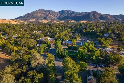 5895 Herriman Dr, Clayton, CA 94517 - Photo 35