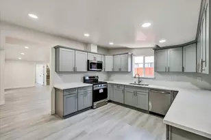 28315 Rochelle Ave, Hayward, CA 94544 - Photo 17