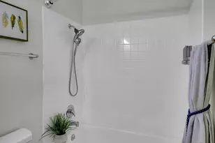 3 Admiral Dr, Emeryville, CA 94608 - Photo 25