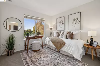 20 Marina Lakes Dr, Richmond, CA 94804 - Photo 23