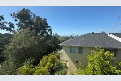 8491 Ney Ave, Oakland, CA 94605 - Photo 15