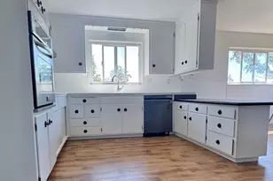 8491 Ney Ave, Oakland, CA 94605 - Photo 3