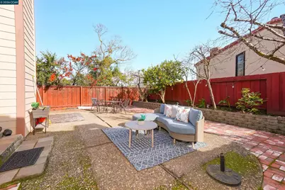 1 Sapphire Ct, Hercules, CA 94547 - Photo 25