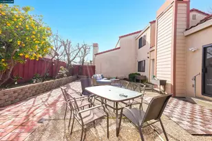 1 Sapphire Ct, Hercules, CA 94547 - Photo 27