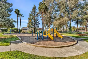 30300 Meridien Cir, Union City, CA 94587 - Photo 41