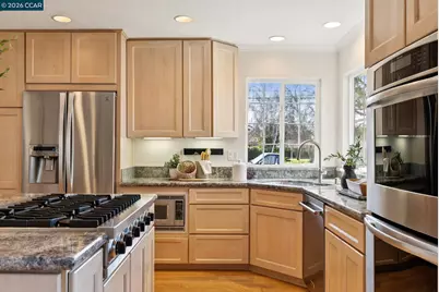 3770 Boxwood Ct, Concord, CA 94519 - Photo 17