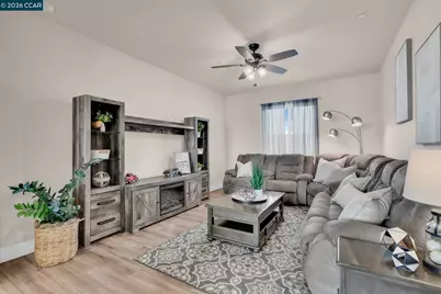 1881 Hartford Ct, Lathrop, CA 95330 - Photo 23