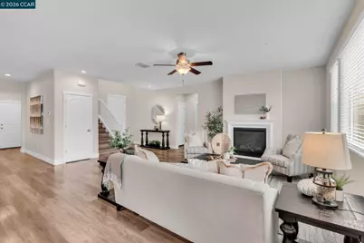 1881 Hartford Ct, Lathrop, CA 95330 - Photo 7