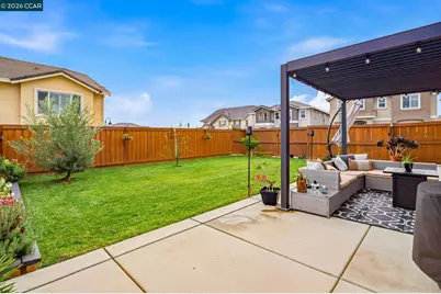 5227 Waterleaf Ln, Fairfield, CA 94534 - Photo 31