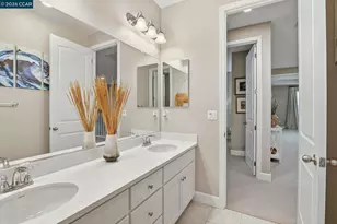 5227 Waterleaf Ln, Fairfield, CA 94534 - Photo 27