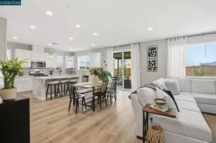 5227 Waterleaf Ln, Fairfield, CA 94534 - Photo 7