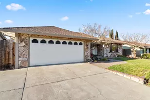 7825 Fairoaks Dr, Pleasanton, CA 94588 - Photo 3