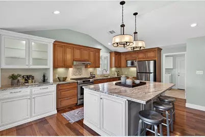 1625 Endriss Dr, Martinez, CA 94553 - Photo 11