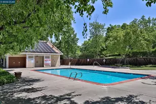 410 Camelback Rd, Pleasant Hill, CA 94523 - Photo 29