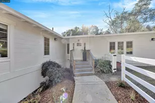 1847 Reliez Valley Rd, Lafayette, CA 94549 - Photo 3