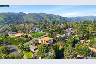 95 Mackie Dr, Martinez, CA 94553 - Photo 35