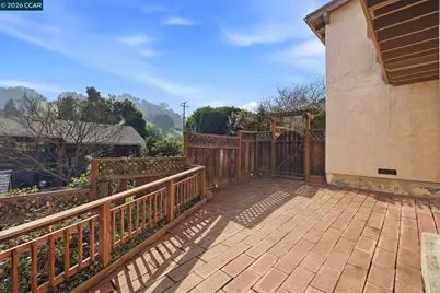 95 Mackie Dr, Martinez, CA 94553 - Photo 41