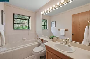 95 Mackie Dr, Martinez, CA 94553 - Photo 23